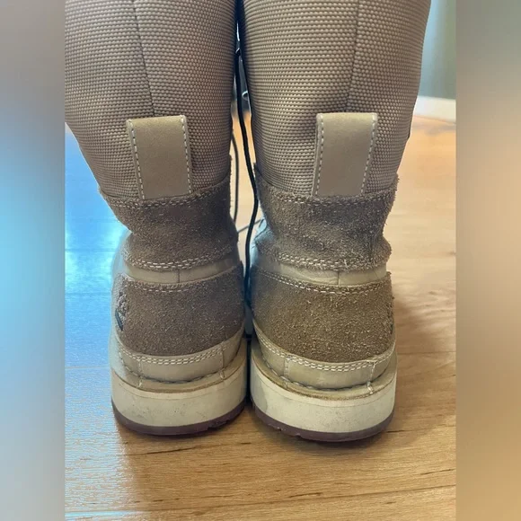 UGGS Men winter boot - Picture 6 of 9